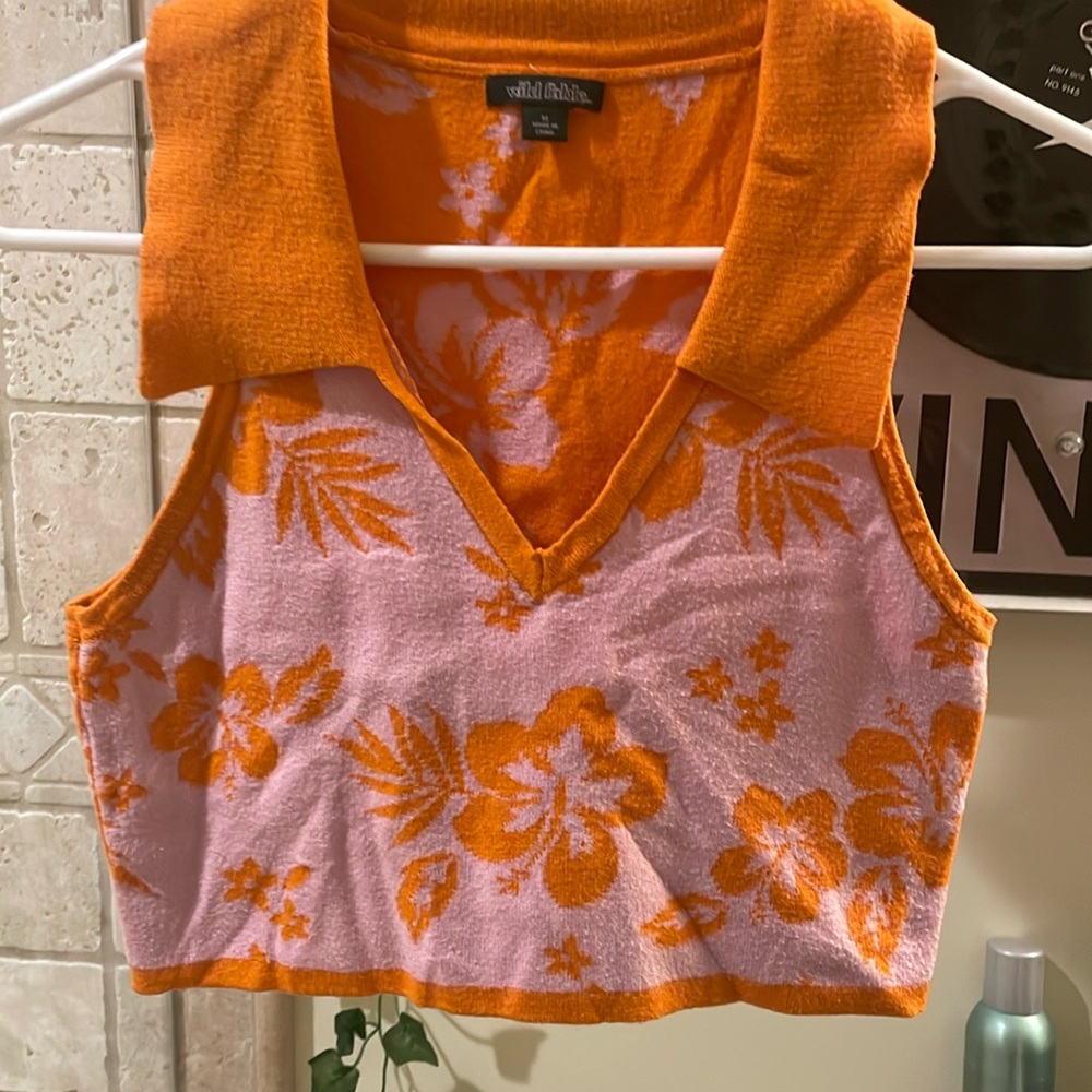 Floral vest/cropped tank top
